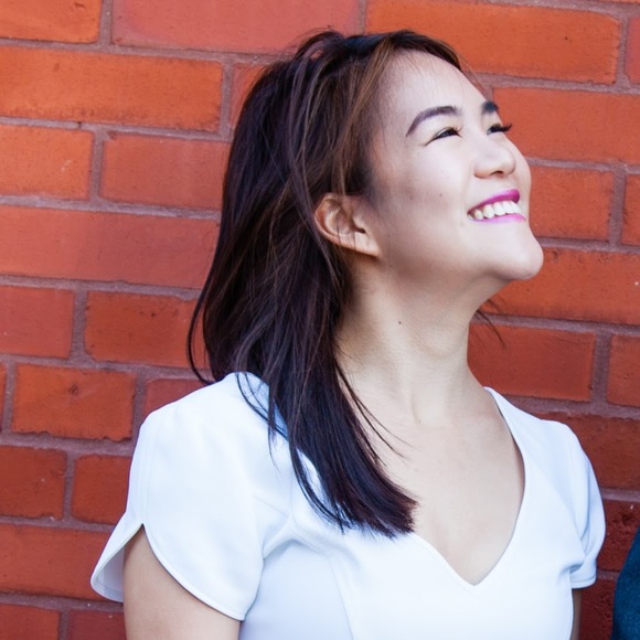 Meet your Posher, Rowena - Picture 2 of 5